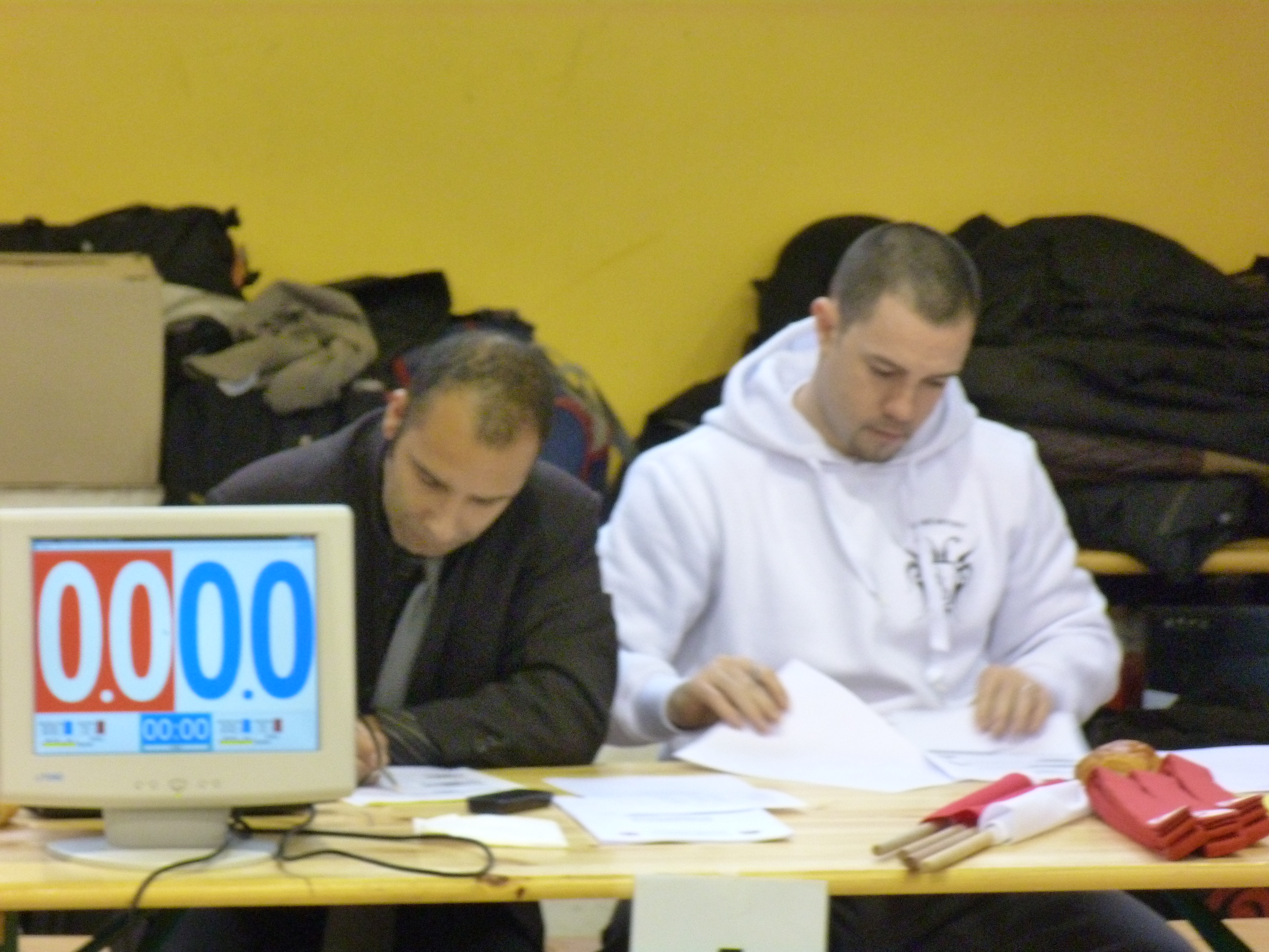 andr Moudingo et Julien Hamelin (Club camvi Antony), arbitres technique